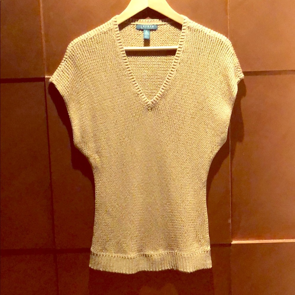 Ralph Lauren short sleeve sweater. Size M